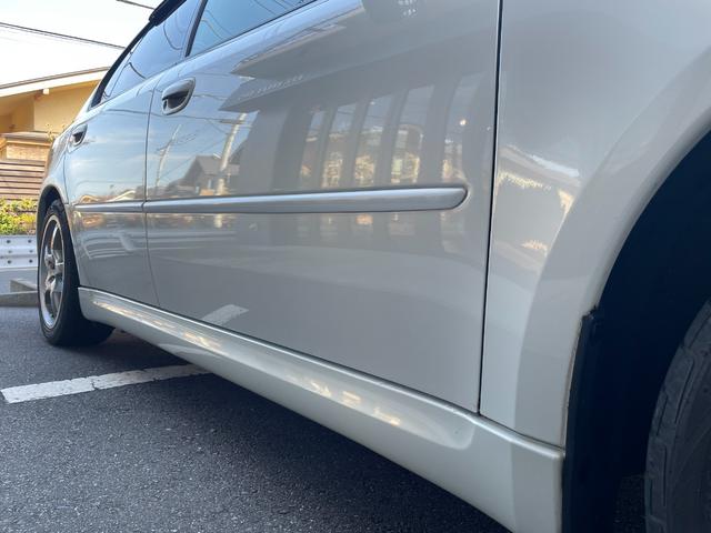 レガシィB4 ブリッツェン2005モデル 専用前後バンパー フロントグリル 専用ブラック本革シート シートヒーター 専用フロアカーペット 専用サイドシルプレート ブラックルーフトリム パナソニックストラーダナビ バックカメラ 社外17AW(77枚目)