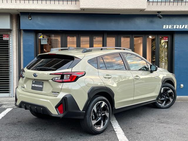 クロストレック リミテッド　登録済未使用車　ルーフレール　１１．６インチナビ　３６０°カメラ　純正フロアマット　シートヒーター　ステアリングヒーター　パワーシート　ブラインドスポットモニター　ＬＥＤヘッドライト　１８インチＡＷ（2枚目）