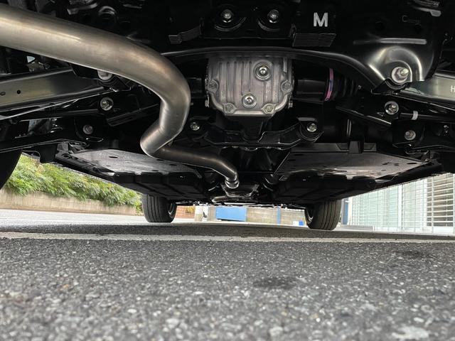 クロストレック リミテッド　登録済未使用車　ルーフレール　１１．６インチナビ　３６０°カメラ　純正フロアマット　シートヒーター　ステアリングヒーター　パワーシート　ブラインドスポットモニター　ＬＥＤヘッドライト　１８インチＡＷ（23枚目）