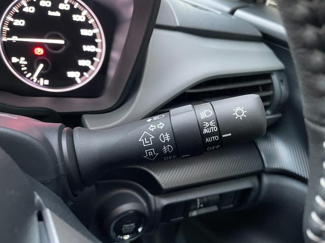 クロストレック リミテッド　登録済未使用車　ルーフレール　１１．６インチナビ　３６０°カメラ　純正フロアマット　シートヒーター　ステアリングヒーター　パワーシート　ブラインドスポットモニター　ＬＥＤヘッドライト　１８インチＡＷ（39枚目）