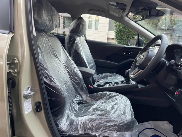 クロストレック リミテッド　登録済未使用車　ルーフレール　１１．６インチナビ　３６０°カメラ　純正フロアマット　シートヒーター　ステアリングヒーター　パワーシート　ブラインドスポットモニター　ＬＥＤヘッドライト　１８インチＡＷ（50枚目）