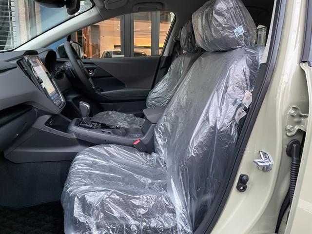 クロストレック リミテッド　登録済未使用車　ルーフレール　１１．６インチナビ　３６０°カメラ　純正フロアマット　シートヒーター　ステアリングヒーター　パワーシート　ブラインドスポットモニター　ＬＥＤヘッドライト　１８インチＡＷ（52枚目）