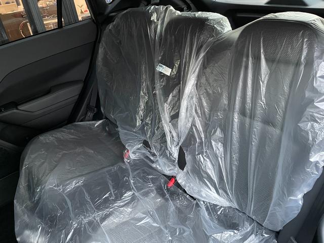 クロストレック リミテッド　登録済未使用車　ルーフレール　１１．６インチナビ　３６０°カメラ　純正フロアマット　シートヒーター　ステアリングヒーター　パワーシート　ブラインドスポットモニター　ＬＥＤヘッドライト　１８インチＡＷ（62枚目）