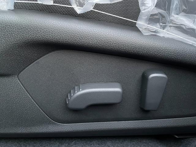 クロストレック リミテッド　登録済未使用車　ルーフレール　１１．６インチナビ　３６０°カメラ　純正フロアマット　シートヒーター　ステアリングヒーター　パワーシート　ブラインドスポットモニター　ＬＥＤヘッドライト　１８インチＡＷ（71枚目）