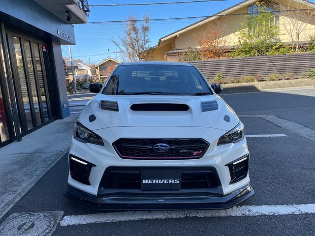 ＷＲＸ ＳＴＩ タイプＲＡ－Ｒ　ワンオーナー　５００台限定車　ＰＲＯＶＡカスタム　ＶＡＲＩＳカーボンボンネット／エアロ／ＧＴウィング　フジツボチタンマフラー　レカロＲＳ－Ｇ　オーリンズ車高調　ブレンボキャリパー　ＢＢＳ１８ＡＷ（3枚目）
