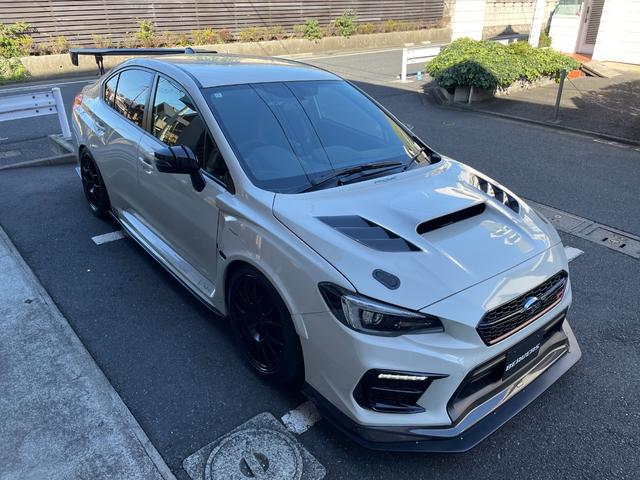 ＷＲＸ ＳＴＩ タイプＲＡ－Ｒ　ワンオーナー　５００台限定車　ＰＲＯＶＡカスタム　ＶＡＲＩＳカーボンボンネット／エアロ／ＧＴウィング　フジツボチタンマフラー　レカロＲＳ－Ｇ　オーリンズ車高調　ブレンボキャリパー　ＢＢＳ１８ＡＷ（7枚目）