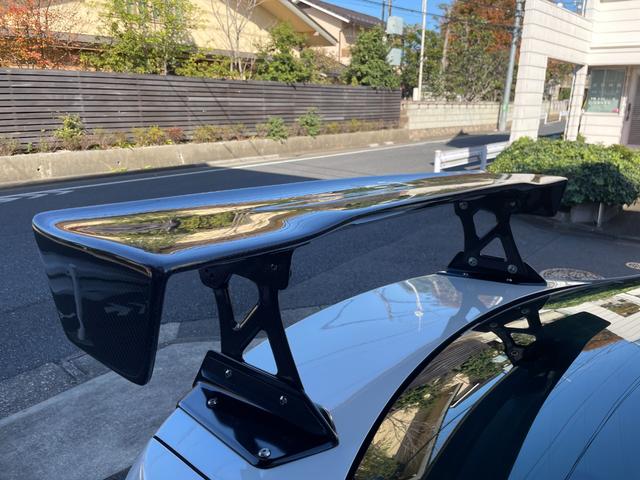 ＷＲＸ ＳＴＩ タイプＲＡ－Ｒ　ワンオーナー　５００台限定車　ＰＲＯＶＡカスタム　ＶＡＲＩＳカーボンボンネット／エアロ／ＧＴウィング　フジツボチタンマフラー　レカロＲＳ－Ｇ　オーリンズ車高調　ブレンボキャリパー　ＢＢＳ１８ＡＷ（31枚目）