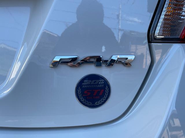 ＷＲＸ ＳＴＩ タイプＲＡ－Ｒ　ワンオーナー　５００台限定車　ＰＲＯＶＡカスタム　ＶＡＲＩＳカーボンボンネット／エアロ／ＧＴウィング　フジツボチタンマフラー　レカロＲＳ－Ｇ　オーリンズ車高調　ブレンボキャリパー　ＢＢＳ１８ＡＷ（37枚目）