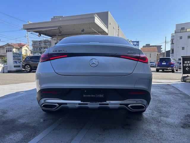 ＧＬＣ ＧＬＣ３５０　ｅ　４ＭＡＴＩＣ　クーペ　スポーツ　エディションスター　ＡＭＧレザーエクスクルーシブパッケージ　Ｂｌｕｅｔｏｏｔｈ接続　ＥＴＣ　ＬＥＤヘッドライト　ＴＶ　アイドリングストップ　クルーズコントロール　コネクテッド機能　シートヒーター（4枚目）