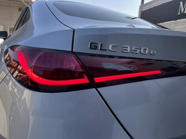 ＧＬＣ ＧＬＣ３５０　ｅ　４ＭＡＴＩＣ　クーペ　スポーツ　エディションスター　ＡＭＧレザーエクスクルーシブパッケージ　Ｂｌｕｅｔｏｏｔｈ接続　ＥＴＣ　ＬＥＤヘッドライト　ＴＶ　アイドリングストップ　クルーズコントロール　コネクテッド機能　シートヒーター（6枚目）
