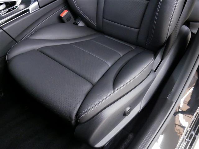 C200 4マチックAV AMGライン レーダーセーフティP(20枚目)