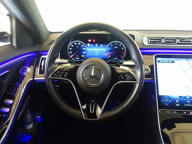 Ｓ５００　４ＭＡＴＩＣ　ロング　ファーストエディション　ＡＭＧライン　Ｂｌｕｅｔｏｏｔｈ接続　ＥＴＣ　ＬＥＤヘッドライト　ＴＶ　アイドリングストップ　オットマン　クルーズコントロール　コネクテッド機能　サイドカメラ　サンルーフ・ガラスルーフ　シートエアコン(17枚目)