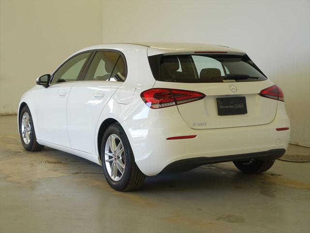 Ａクラス Ａ１８０　レーダーセーフティパッケージ　ナビゲーションパッケージ　Ｂｌｕｅｔｏｏｔｈ接続　ＥＴＣ　ＬＥＤヘッドライト　ＴＶ　アイドリングストップ　クルーズコントロール　コネクテッド機能　トランクスルー　ナビ（4枚目）