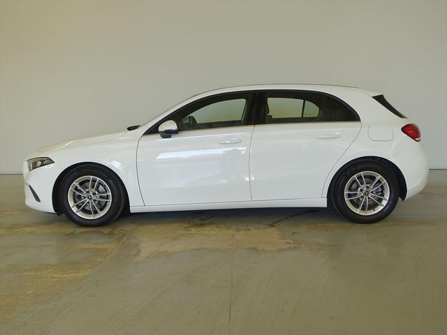 Ａクラス Ａ１８０　レーダーセーフティパッケージ　ナビゲーションパッケージ　Ｂｌｕｅｔｏｏｔｈ接続　ＥＴＣ　ＬＥＤヘッドライト　ＴＶ　アイドリングストップ　クルーズコントロール　コネクテッド機能　トランクスルー　ナビ（5枚目）