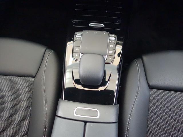 Ａクラス Ａ１８０　レーダーセーフティパッケージ　ナビゲーションパッケージ　Ｂｌｕｅｔｏｏｔｈ接続　ＥＴＣ　ＬＥＤヘッドライト　ＴＶ　アイドリングストップ　クルーズコントロール　コネクテッド機能　トランクスルー　ナビ（16枚目）