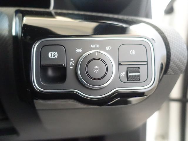 Ａクラス Ａ１８０　レーダーセーフティパッケージ　ナビゲーションパッケージ　Ｂｌｕｅｔｏｏｔｈ接続　ＥＴＣ　ＬＥＤヘッドライト　ＴＶ　アイドリングストップ　クルーズコントロール　コネクテッド機能　トランクスルー　ナビ（27枚目）