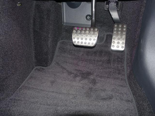 ＧＬＢ ＧＬＢ２００　ｄ　４ＭＡＴＩＣ　ＡＭＧラインパッケージ　ＡＭＧレザーエクスクルーシブパッケージ　アドバンスドパッケージ　３列シート　Ｂｌｕｅｔｏｏｔｈ接続　ＥＴＣ　ＬＥＤヘッドライト　ＴＶ　アイドリングストップ　クルーズコントロール（28枚目）