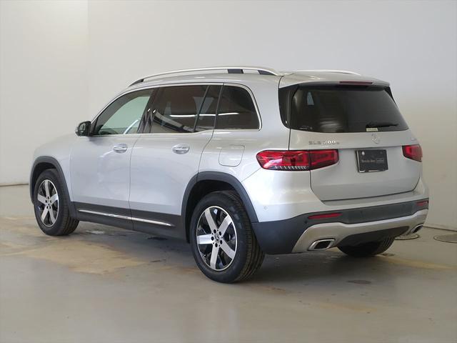 ＧＬＢ ＧＬＢ２００　ｄ　４ＭＡＴＩＣ　３列シート　Ｂｌｕｅｔｏｏｔｈ接続　ＥＴＣ　ＬＥＤヘッドライト　ＴＶ　アイドリングストップ　クルーズコントロール　コネクテッド機能　サイドカメラ　シートヒーター　トランクスルー　ナビ　バックモニター（4枚目）