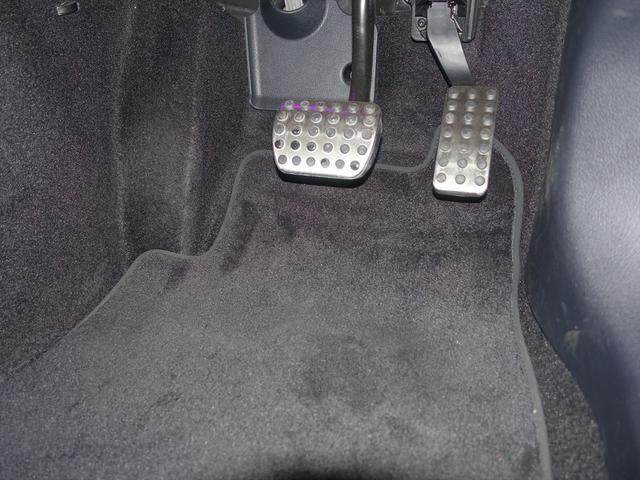 ＧＬＢ ＧＬＢ１８０　ＡＭＧラインパッケージ　３列シート　Ｂｌｕｅｔｏｏｔｈ接続　ＥＴＣ　ＬＥＤヘッドライト　ＴＶ　アイドリングストップ　クルーズコントロール　コネクテッド機能　サイドカメラ　シートヒーター　トランクスルー（28枚目）