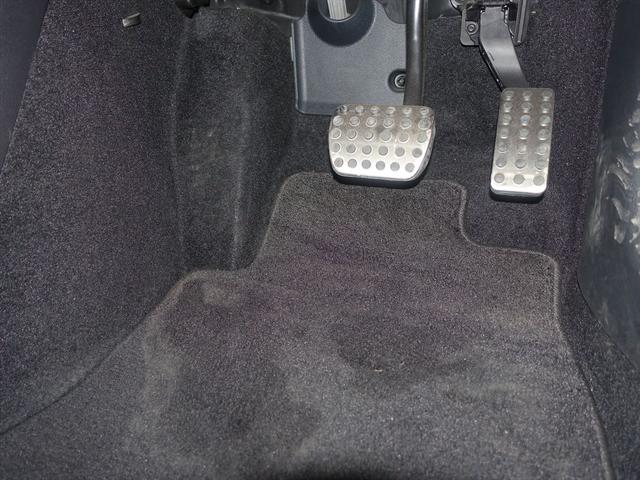 ＣＬＡクラス ＣＬＡ２５０　４ＭＡＴＩＣ　ＡＭＧライン　Ｂｌｕｅｔｏｏｔｈ接続　ＥＴＣ　ＬＥＤヘッドライト　アイドリングストップ　クルーズコントロール　コネクテッド機能　シートヒーター　トランクスルー　ナビ　バックモニター　パワーシート　フロアマット（26枚目）