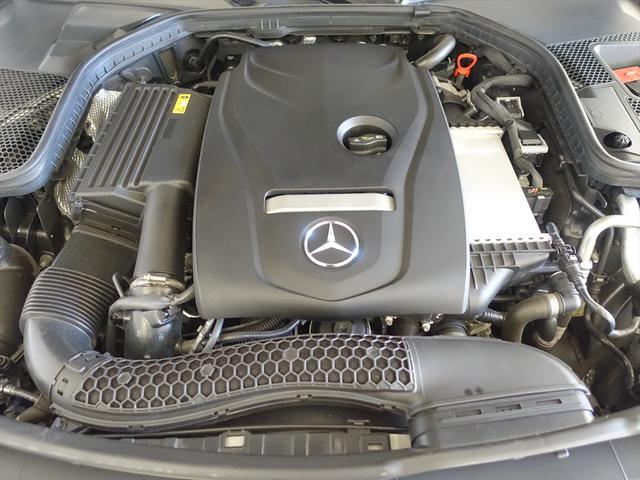 Ｃクラス Ｃ１８０　ローレウスエディション　レーダーセーフティパッケージ　Ｂｌｕｅｔｏｏｔｈ接続　ＣＤ　ＤＶＤ再生　ＥＴＣ　ＬＥＤヘッドライト　ＴＶ　アイドリングストップ　クルーズコントロール　コネクテッド機能　シートヒーター　トランクスルー（9枚目）