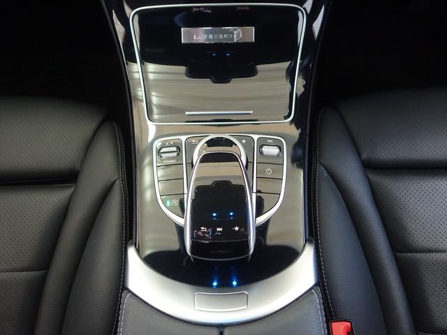 Ｃクラス Ｃ１８０　ローレウスエディション　レーダーセーフティパッケージ　Ｂｌｕｅｔｏｏｔｈ接続　ＣＤ　ＤＶＤ再生　ＥＴＣ　ＬＥＤヘッドライト　ＴＶ　アイドリングストップ　クルーズコントロール　コネクテッド機能　シートヒーター　トランクスルー（16枚目）