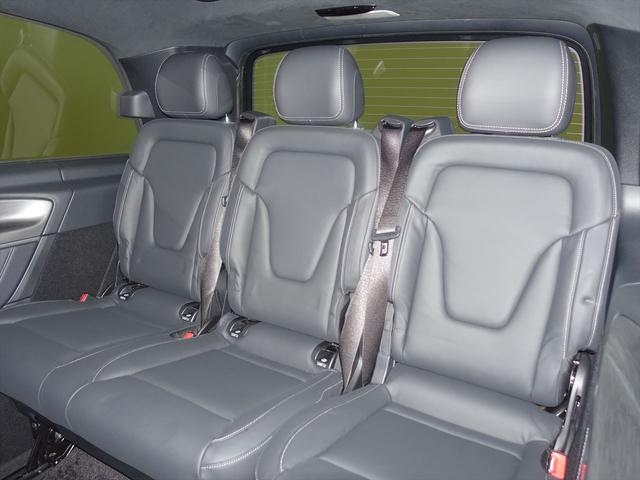 Ｖクラス Ｖ２２０　ｄ　エクスクルーシブ　ロング　プラチナスイート　３列シート　Ｂｌｕｅｔｏｏｔｈ接続　ＥＴＣ　ＬＥＤヘッドライト　ＴＶ　アイドリングストップ　オットマン　クルーズコントロール　サイドカメラ　サンルーフ・ガラスルーフ　シートエアコン　シートヒーター（25枚目）