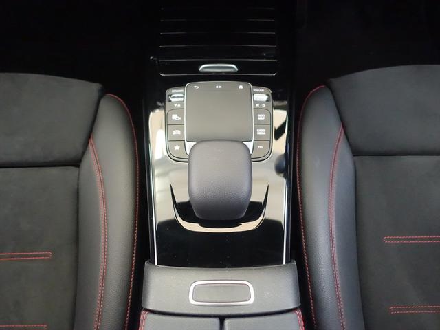 ＣＬＡクラス ＣＬＡ１８０　ＡＭＧライン　Ｂｌｕｅｔｏｏｔｈ接続　ＥＴＣ　ＬＥＤヘッドライト　アイドリングストップ　クルーズコントロール　コネクテッド機能　シートヒーター　トランクスルー　ナビ　バックモニター　パワーシート　フロアマット（16枚目）