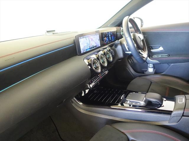 ＣＬＡクラス ＣＬＡ１８０　ＡＭＧライン　Ｂｌｕｅｔｏｏｔｈ接続　ＥＴＣ　ＬＥＤヘッドライト　アイドリングストップ　クルーズコントロール　コネクテッド機能　シートヒーター　トランクスルー　ナビ　バックモニター　パワーシート　フロアマット（19枚目）