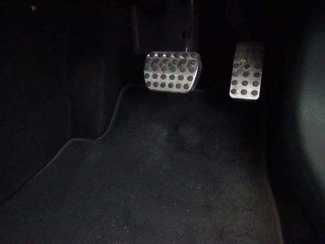 ＣＬＡクラス ＣＬＡ１８０　ＡＭＧライン　Ｂｌｕｅｔｏｏｔｈ接続　ＥＴＣ　ＬＥＤヘッドライト　アイドリングストップ　クルーズコントロール　コネクテッド機能　シートヒーター　トランクスルー　ナビ　バックモニター　パワーシート　フロアマット（29枚目）