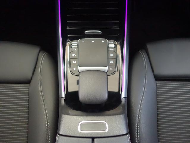 ＧＬＡクラス ＧＬＡ２００　ｄ　４ＭＡＴＩＣ　Ｂｌｕｅｔｏｏｔｈ接続　ＥＴＣ　ＬＥＤヘッドライト　ＴＶ　アイドリングストップ　クルーズコントロール　コネクテッド機能　サイドカメラ　サンルーフ・ガラスルーフ　シートヒーター　トランクスルー　ナビ（16枚目）