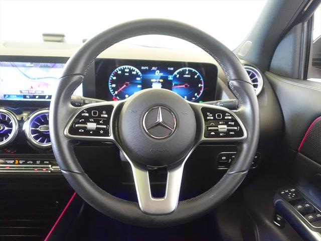 ＧＬＡクラス ＧＬＡ２００　ｄ　４ＭＡＴＩＣ　Ｂｌｕｅｔｏｏｔｈ接続　ＥＴＣ　ＬＥＤヘッドライト　ＴＶ　アイドリングストップ　クルーズコントロール　コネクテッド機能　サイドカメラ　サンルーフ・ガラスルーフ　シートヒーター　トランクスルー　ナビ（17枚目）