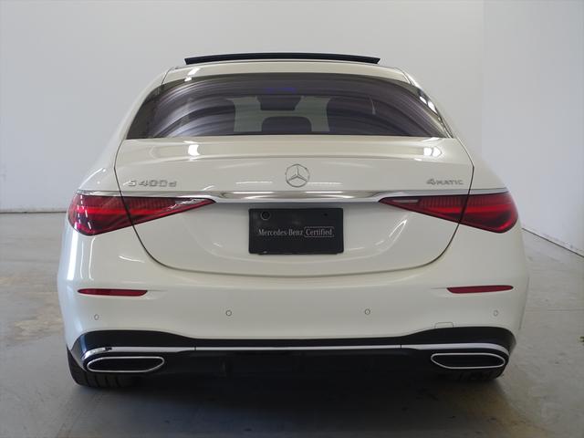 Ｓクラス Ｓ４００　ｄ　４ＭＡＴＩＣ　ＡＭＧライン　レザーエクスクルーシブパッケージ　ベーシックパッケージ　Ｂｌｕｅｔｏｏｔｈ接続　ＥＴＣ　ＬＥＤヘッドライト　ＴＶ　アイドリングストップ　クルーズコントロール　コネクテッド機能　サイドカメラ（3枚目）