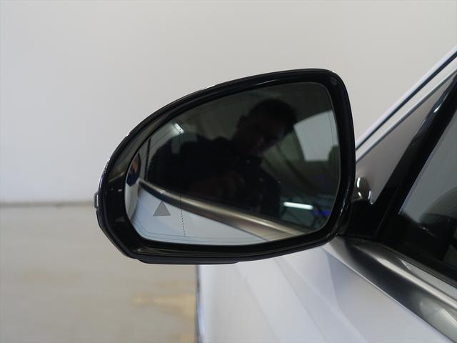 Ｓクラス Ｓ４００　ｄ　４ＭＡＴＩＣ　ＡＭＧライン　レザーエクスクルーシブパッケージ　ベーシックパッケージ　Ｂｌｕｅｔｏｏｔｈ接続　ＥＴＣ　ＬＥＤヘッドライト　ＴＶ　アイドリングストップ　クルーズコントロール　コネクテッド機能　サイドカメラ（6枚目）