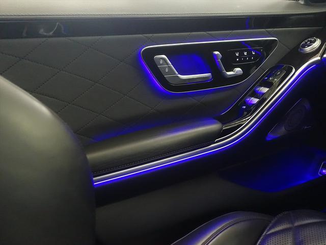 Ｓクラス Ｓ４００　ｄ　４ＭＡＴＩＣ　ＡＭＧライン　レザーエクスクルーシブパッケージ　ベーシックパッケージ　Ｂｌｕｅｔｏｏｔｈ接続　ＥＴＣ　ＬＥＤヘッドライト　ＴＶ　アイドリングストップ　クルーズコントロール　コネクテッド機能　サイドカメラ（14枚目）
