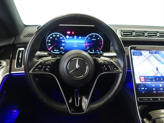 Ｓクラス Ｓ４００　ｄ　４ＭＡＴＩＣ　ＡＭＧライン　レザーエクスクルーシブパッケージ　ベーシックパッケージ　Ｂｌｕｅｔｏｏｔｈ接続　ＥＴＣ　ＬＥＤヘッドライト　ＴＶ　アイドリングストップ　クルーズコントロール　コネクテッド機能　サイドカメラ（17枚目）