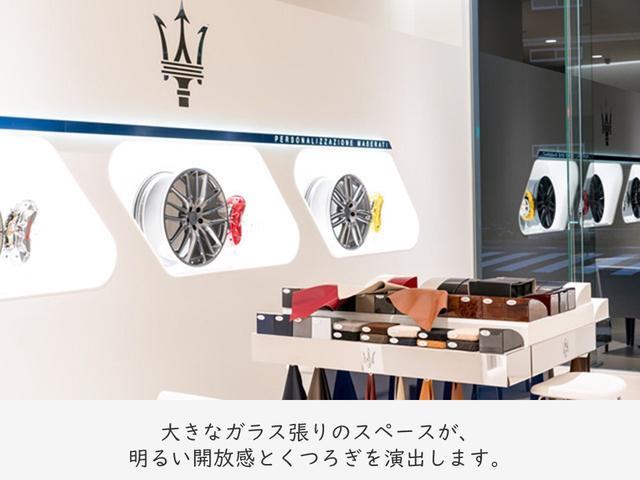 グレカーレ トロフェオ　ワンオーナー　クライメートＰプラス　ＩＮＯＸスポーツペダル　３Ｄカーボントリム　Ｆベンチレーションシート　ステアリングヒーター　ハイプレミアムサウンド　パノラマＳＲ・２１ＡＷ（クリオ）レッドキャリパー（56枚目）