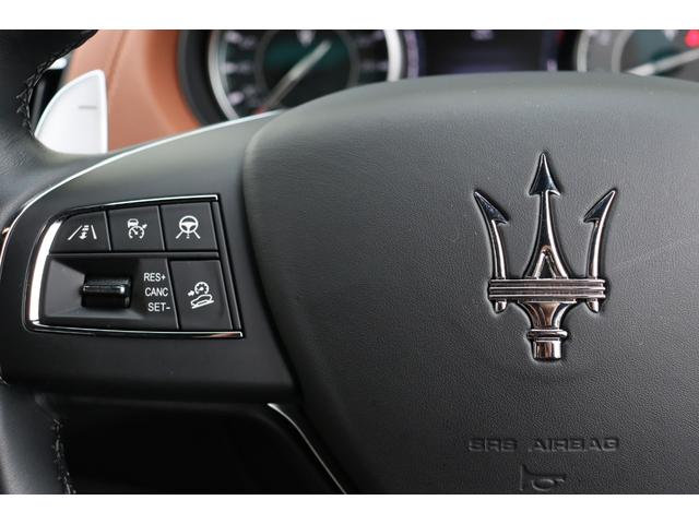 レヴァンテ GTハイブリッド フル・プレミアムレザー(タン) スポーツシート 前後シートヒーター harman/kardonサラウンド ソフトクローズドア パノラマSR LEDヘッドライト イエローキャリパー 21AW(ヘリオス)(32枚目)