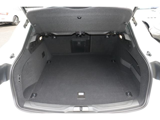 レヴァンテ ＧＴハイブリッド　コンフォートパッケージ　フル・プレミアムレザー（ネロ）　スポーツシート　Ｂ＆Ｗサウンドシステム　リアドア拡張キーレス　パノラマガラスサンルーフ　ブラック・キャリパー　２１ＡＷ（ヘリオス）（39枚目）