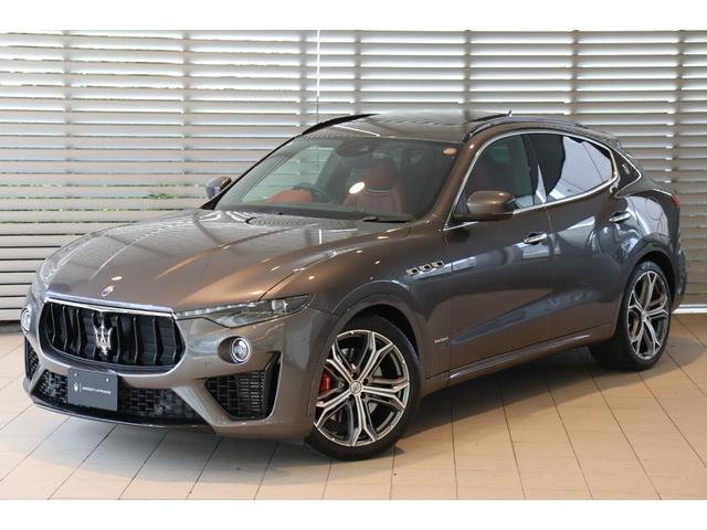 レヴァンテ Ｓグランスポーツ　フル・ナチュラルドリルドレザー（ロッソ）　Ｆシートベンチレーション　ハイグロス・カーボントリム・カーボンパドルシフト　４ゾーンＡ／Ｃ・ハーマンＫ　パノラマＳＲ　２１ＡＷ（ヘリオス）（2枚目）