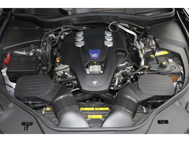 レヴァンテ Ｓグランスポーツ　フル・ナチュラルドリルドレザー（ロッソ）　Ｆシートベンチレーション　ハイグロス・カーボントリム・カーボンパドルシフト　４ゾーンＡ／Ｃ・ハーマンＫ　パノラマＳＲ　２１ＡＷ（ヘリオス）（15枚目）