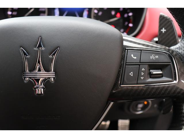 レヴァンテ Ｓグランスポーツ　フル・ナチュラルドリルドレザー（ロッソ）　Ｆシートベンチレーション　ハイグロス・カーボントリム・カーボンパドルシフト　４ゾーンＡ／Ｃ・ハーマンＫ　パノラマＳＲ　２１ＡＷ（ヘリオス）（40枚目）