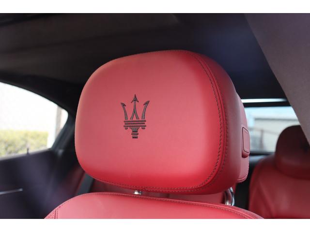 ギブリ ＧＴハイブリッド　ワンオーナー　ツーリングＰ　フル・プレミアムレザー（ロッソ）前後シートヒーター　ヘッドレスト・トライデントステッチ　サラウンドビューカメラ　ガラスＳＲ・レッド・キャリパー　２０ＡＷ（テゼオ）（23枚目）