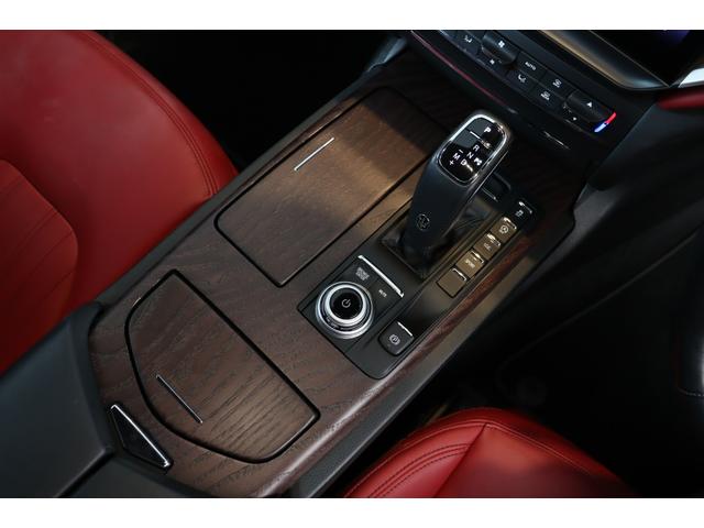 ギブリ ＧＴハイブリッド　ワンオーナー　ツーリングＰ　フル・プレミアムレザー（ロッソ）前後シートヒーター　ヘッドレスト・トライデントステッチ　サラウンドビューカメラ　ガラスＳＲ・レッド・キャリパー　２０ＡＷ（テゼオ）（31枚目）