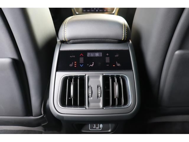 グレカーレ トロフェオ　左Ｈ　テックアシスタンス　ドライバーアシスタンスパッケージＬ２　コッパーカーボントリム　前後シートヒーター　Ｆベンチレーションシート　パノラマＳＲ・イエロー・キャリパー　２１ＡＷ（クリオ）（42枚目）