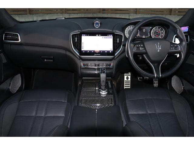 ギブリ モデナ ワンオーナー ツーリングP フル・プレミアムレザー(ネロ) B&Wサウンド 前後シートヒーター Fシートベンチレーション ハイグロスカーボントリム ガラスSR レッドキャリパー・21AW(ティターノ)(16枚目)