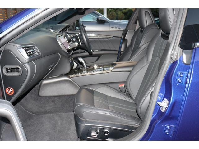 ギブリ モデナ ワンオーナー ツーリングP フル・プレミアムレザー(ネロ) B&Wサウンド 前後シートヒーター Fシートベンチレーション ハイグロスカーボントリム ガラスSR レッドキャリパー・21AW(ティターノ)(20枚目)