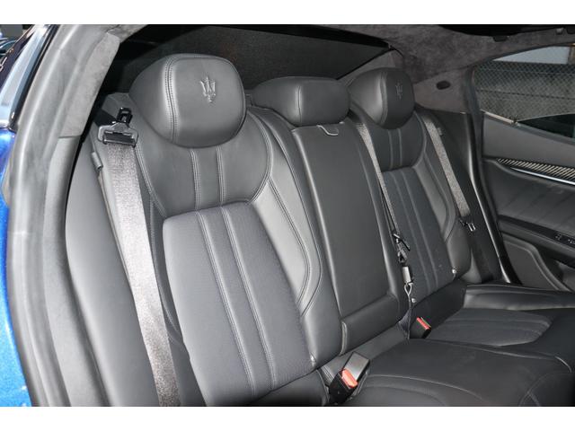 ギブリ モデナ ワンオーナー ツーリングP フル・プレミアムレザー(ネロ) B&Wサウンド 前後シートヒーター Fシートベンチレーション ハイグロスカーボントリム ガラスSR レッドキャリパー・21AW(ティターノ)(25枚目)