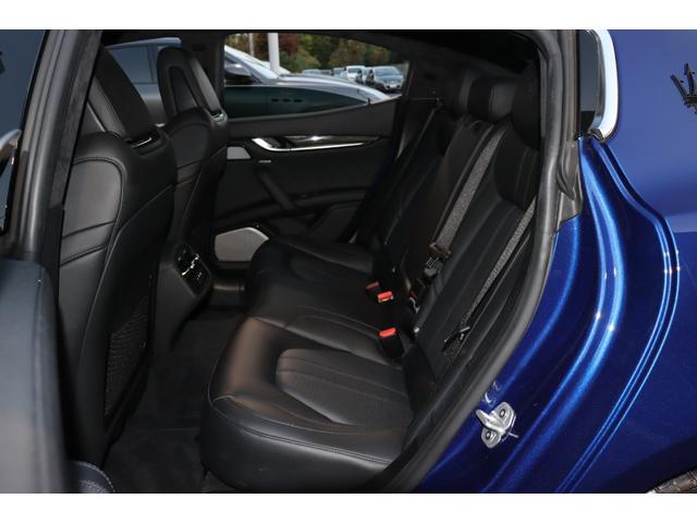 ギブリ モデナ ワンオーナー ツーリングP フル・プレミアムレザー(ネロ) B&Wサウンド 前後シートヒーター Fシートベンチレーション ハイグロスカーボントリム ガラスSR レッドキャリパー・21AW(ティターノ)(27枚目)