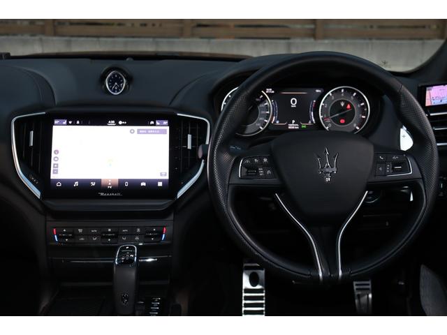 ギブリ モデナ ワンオーナー ツーリングP フル・プレミアムレザー(ネロ) B&Wサウンド 前後シートヒーター Fシートベンチレーション ハイグロスカーボントリム ガラスSR レッドキャリパー・21AW(ティターノ)(28枚目)